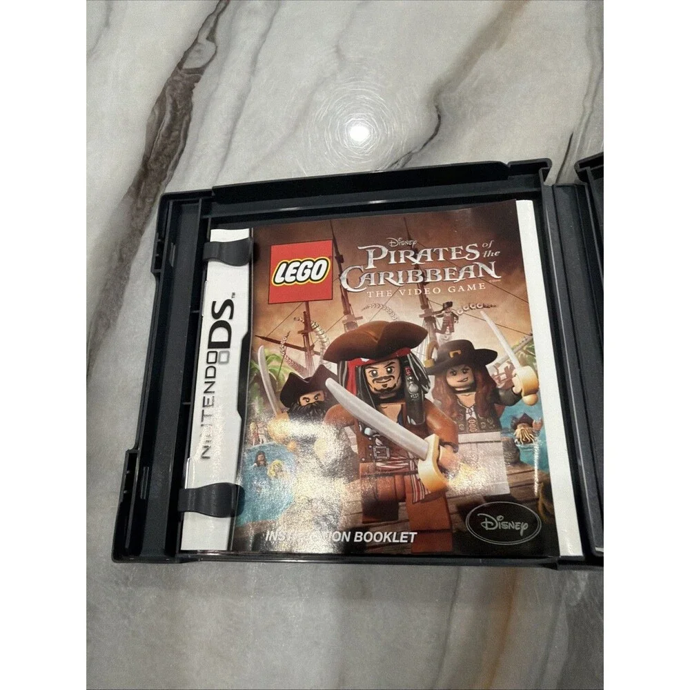 Nintendo DS LEGO Disney Pirates of the Caribbean The Video Game 2011